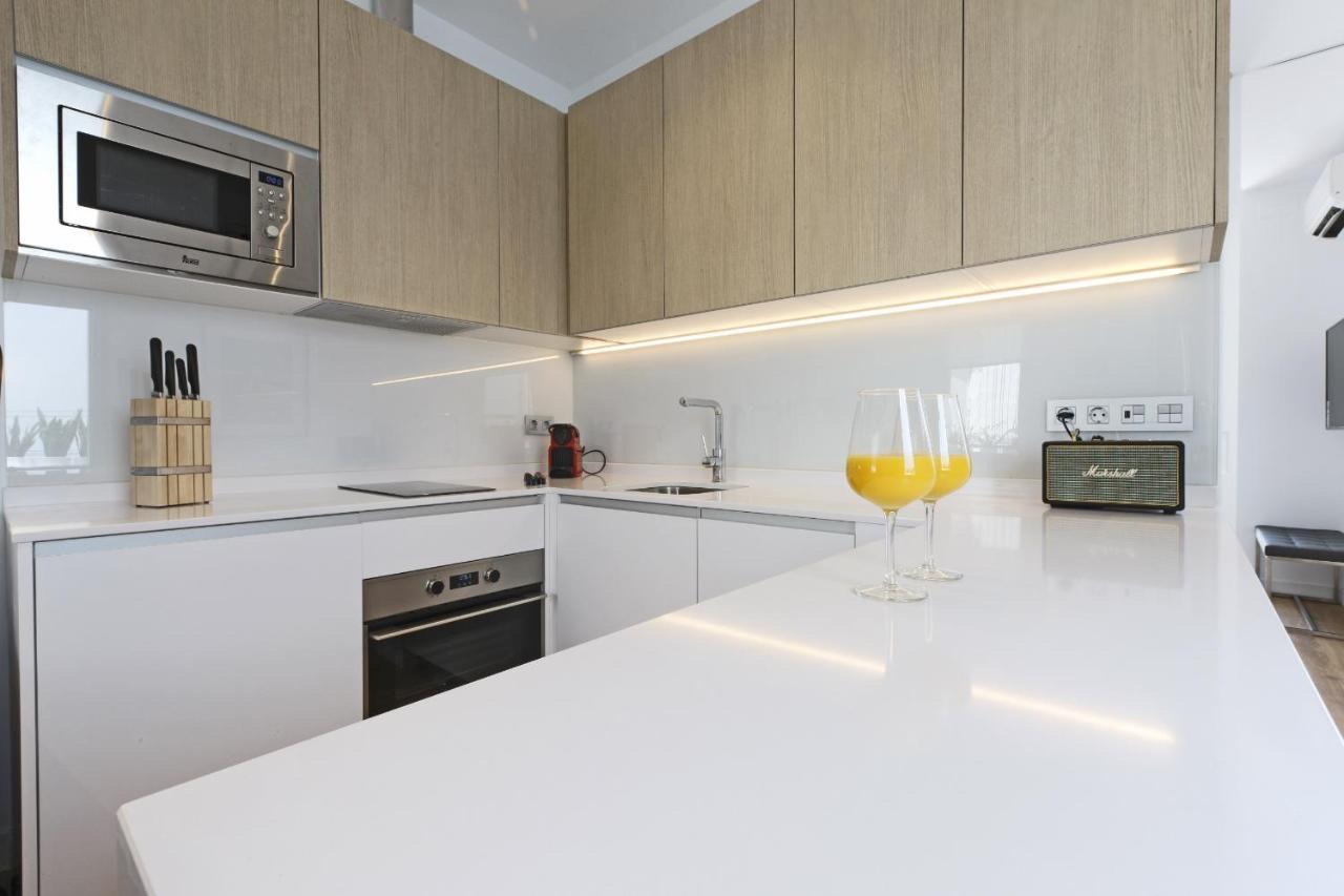 Latina Plaza Lägenhet Madrid Exteriör bild